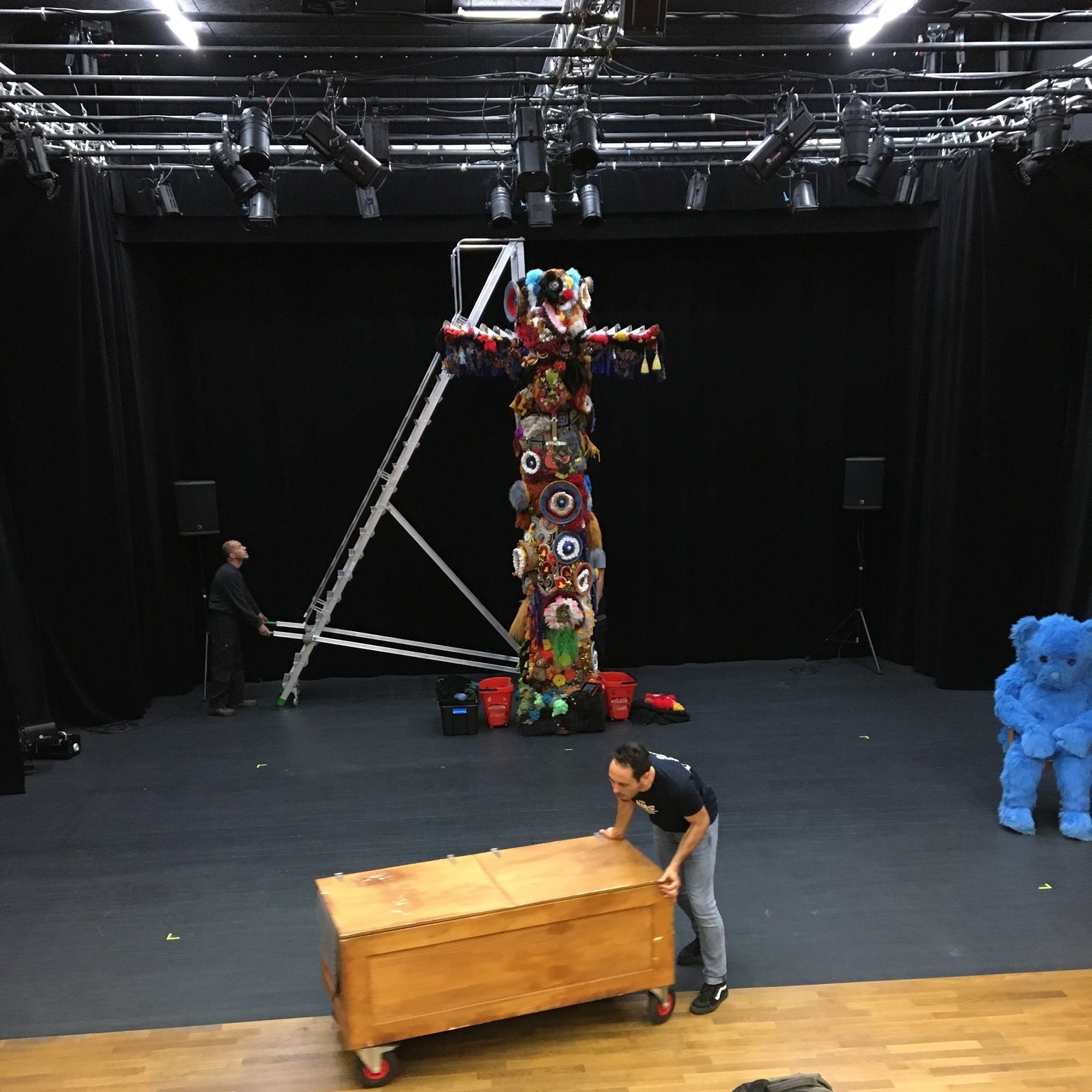 En montage aux Herbiers (85) « Cowboy ou indien ? »
